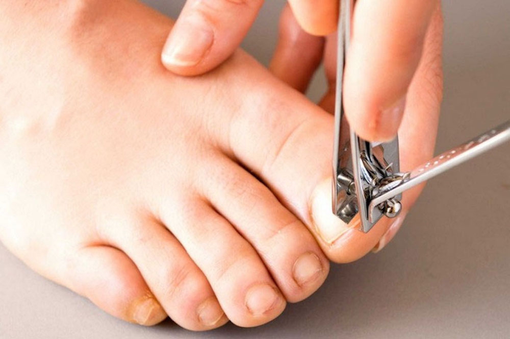 Bật mí cách chăm sóc móng chân hiệu quả