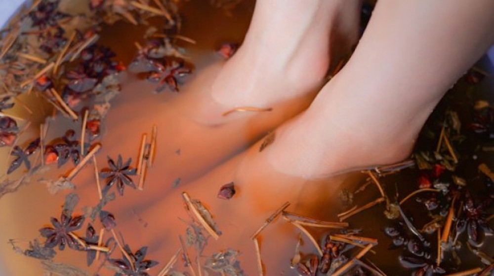 How to do a pedicure at Home